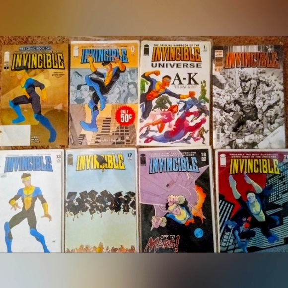 Invincible 1st print comics cgc graded and raw - Picture 1 of 4